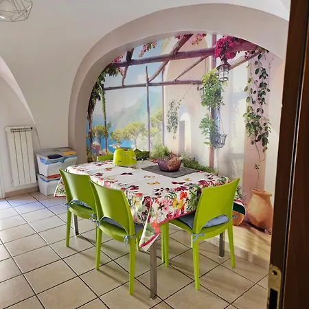La Maisonette *